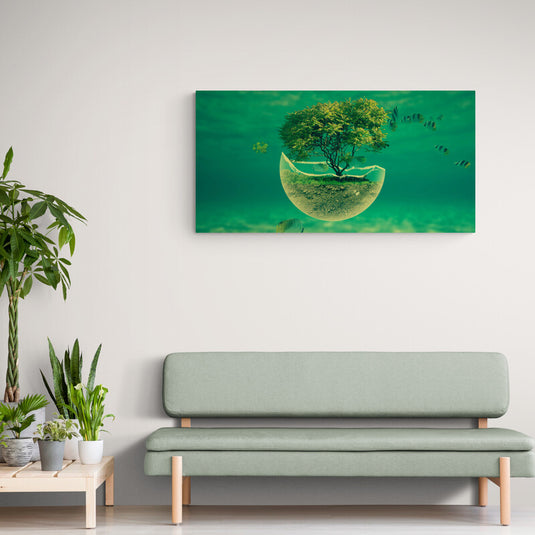 Cuadro decorativo con burbuja conteniendo tierra y árbol sobre fondo marino verde con peces visibles