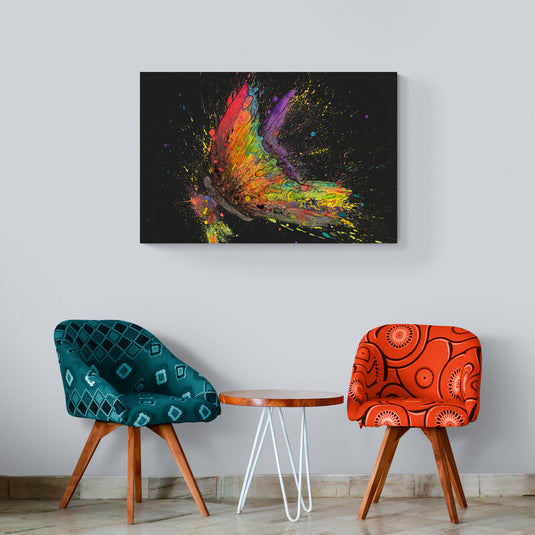 Cuadro de mariposa colorida en fondo negro