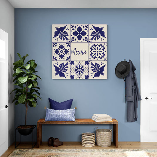 Patrón de azulejos de Talavera con aves y flores y la palabra México