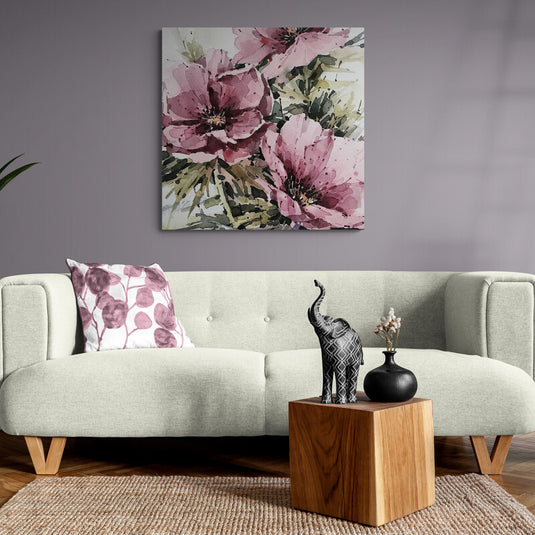 Flores rosadas en acuarela con hojas verdes