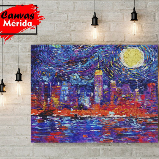 Cuadro del skyline de Nueva York con estilo La Noche Estrellada de Van Gogh, colores vivos y reflejos en el agua.