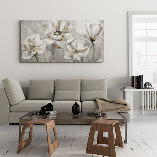 Flores Blancas con Toques Dorados