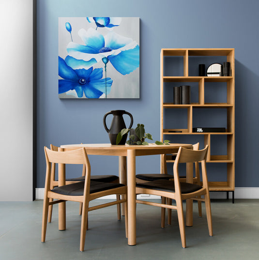 Flores Azules en Fondo Blanco