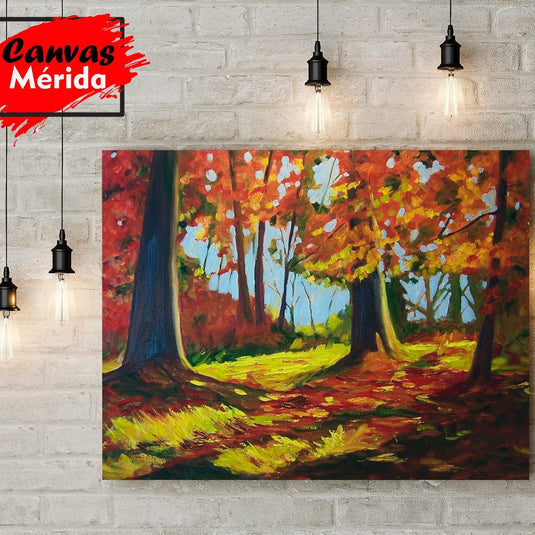 Bosque otoñal con árboles de hojas rojas, amarillas y naranjas y toques verdes en el suelo en cuadro decorativo