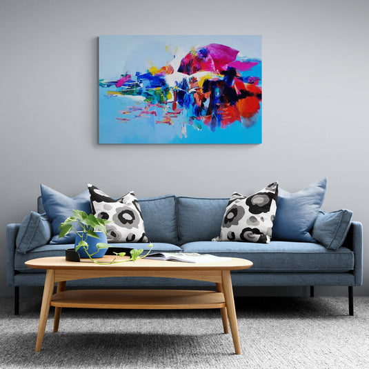 Cuadro abstracto con colores vibrantes como fucsia, azul y amarillo, evocación de reflejos y movimiento.