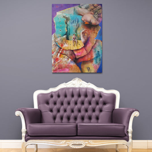 Obra de arte surrealista con figuras humanas y elementos geométricos en técnica mixta