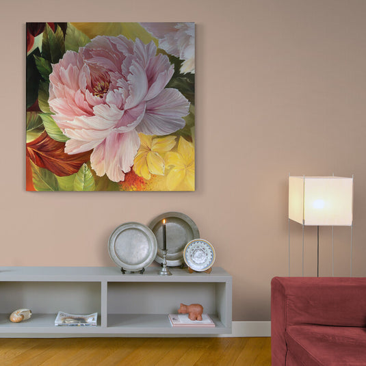 Pintura de peonía rosa rodeada de hojas y flores coloridas