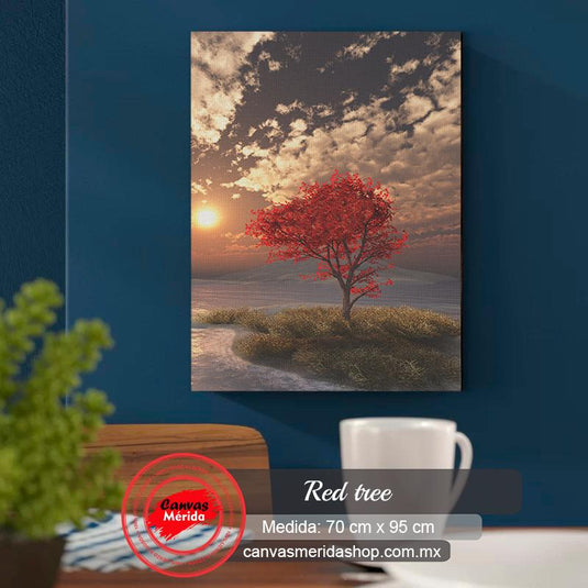 Atardecer dorado con sol y nubes blancas, isla solitaria y árbol de hojas rojas en paisaje sereno