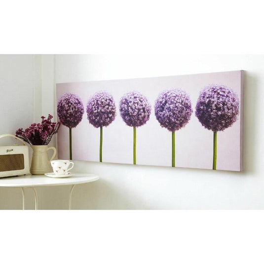 Alliums morados alineados