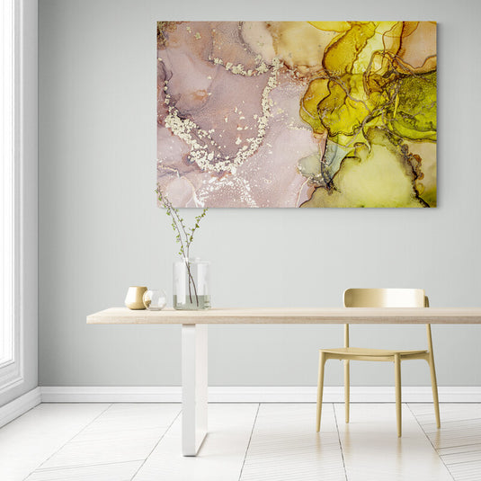 Arte abstracto con texturas y mezcla de colores tierra, oro y verde