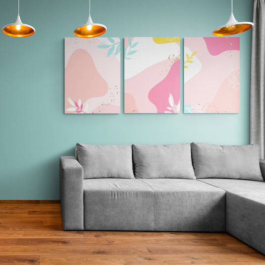 Tríptico pastel con formas orgánicas, detalles botánicos y toques dorados para ambientes tranquilos