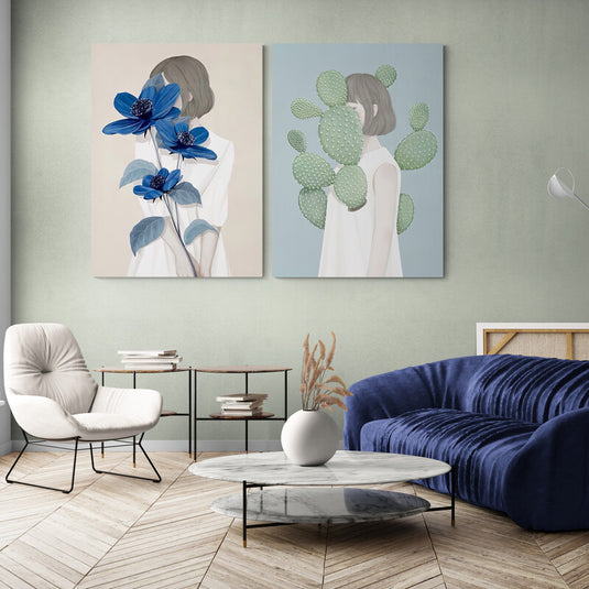 Retratos artísticos de mujer fusionados con elementos naturales como flores azules y cactus verdes