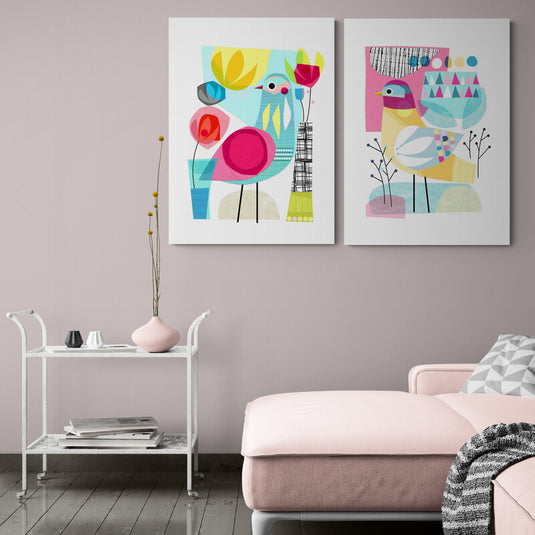 Cuadros de Palomas con Figuras Geométricas en Colores Rosa, Amarillo, Azul y Verde sobre Fondo Blanco