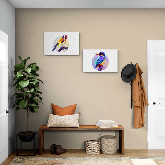 Cuadros de Pájaros: Uno con Fondo Crema y Pájaro en Tonos Crema y Amarillos, Otro con Fondo Morado y Pájaro en Tonos Morados y Lilas