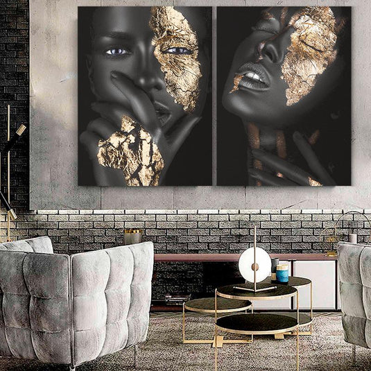 Rostros femeninos con detalles dorados en contraste oscuro