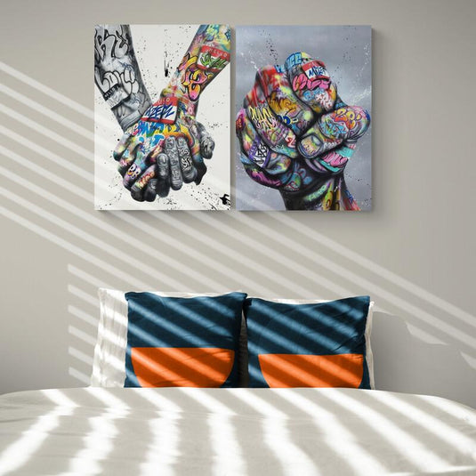 Díptico manos con graffiti colorido arte urbano