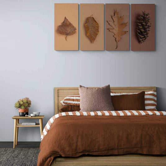 Conjunto de Cuadros Decorativos: Hojas y Piñas en Tonos Café y Beige