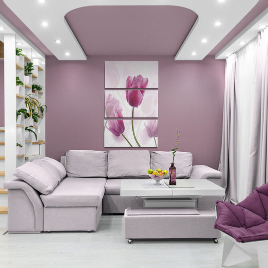 Cuadro decorativo tripartito de tulipanes rosados en estilo suave y minimalista – arte floral delicado ideal para dormitorios y espacios femeninos y elegantes