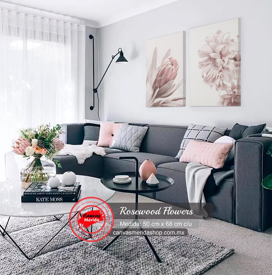 Díptico decorativo floral en tonos pastel de protea y crisantemos (o dalias)