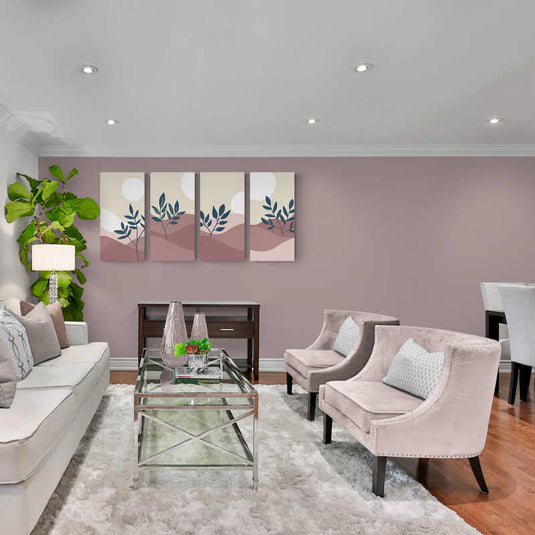 Set de cuadros decorativos con fondo arena, rosas en círculos blancos y ramas verdes"