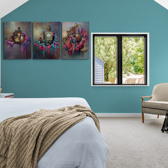 Tríptico bodegones surrealistas objetos antiguos telas