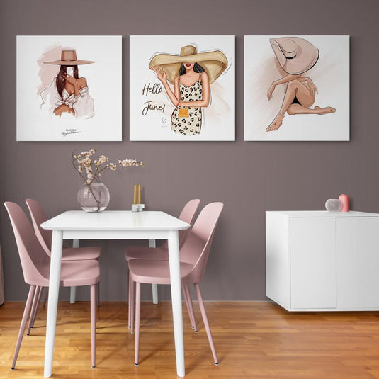 Tríptico de ilustraciones de moda femenina con sombreros de verano y la frase Hello June