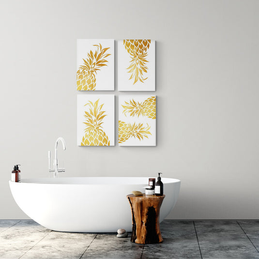 Piñas brillantes amarillas sobre fondo blanco en cuadro decorativo