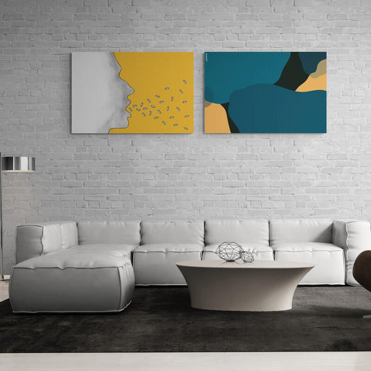 Set de cuadros: rostro gris de perfil liberando pajaritos sobre fondo amarillo, y composición abstracta en verde esmeralda, amarillo y negro