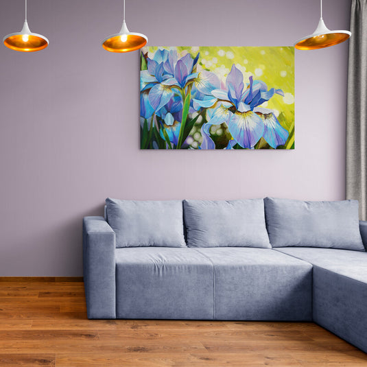 Iris Azules en Fondo Amarillo