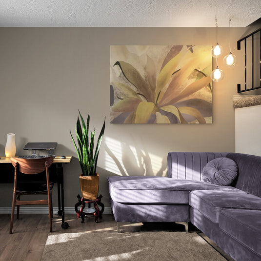 Cuadro decorativo abstracto de planta agave en tonos suaves de amarillo, verde y beige, estilo moderno y natural.