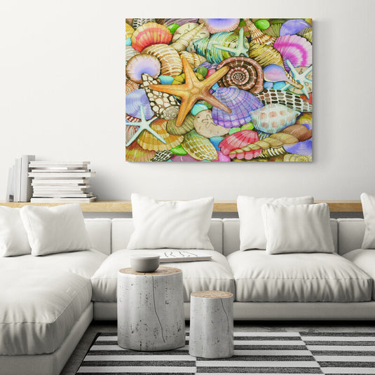 Ilustración colorida de conchas y estrellas de mar en acuarela con un estilo detallado y vibrante