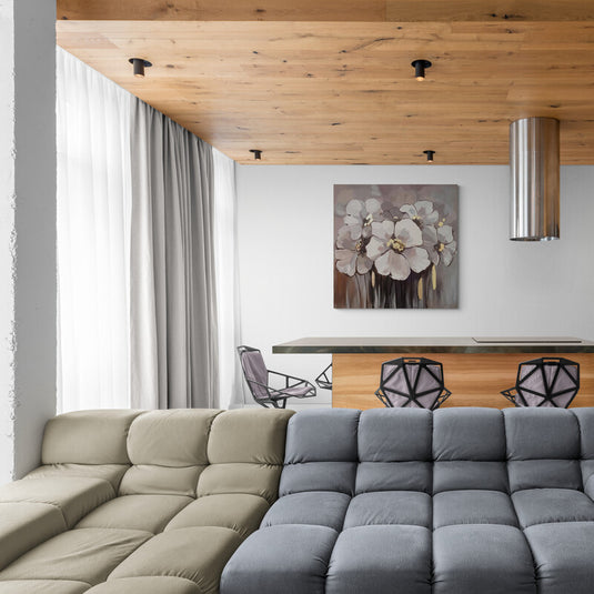 Pintura de flores abstractas en tonos grises y blancos