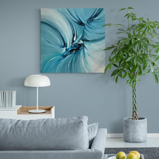 Cuadro abstracto azul y turquesa con movimiento fluido.