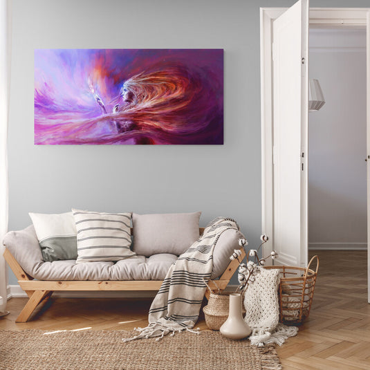 Pintura abstracta de figura femenina con cabello como galaxias en colores vivos