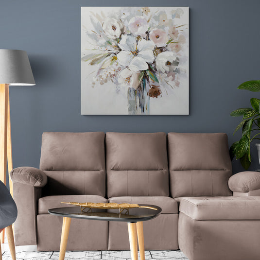 Ramo de flores en tonos suaves con pinceladas expresivas.