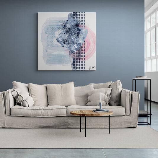 Cuadro decorativo minimalista con fondo blanco y diseño en tonalidades acuarela de azules y rosa.