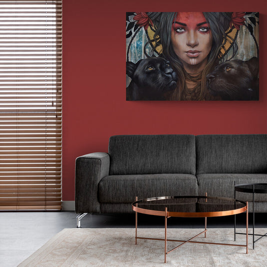 Pintura Contemporánea de Mujer con Panteras Negras
