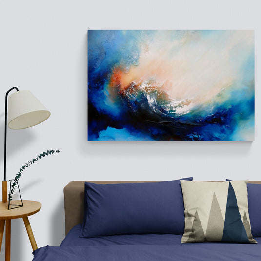 Pintura abstracta que representa la unión dinámica del océano y el cielo