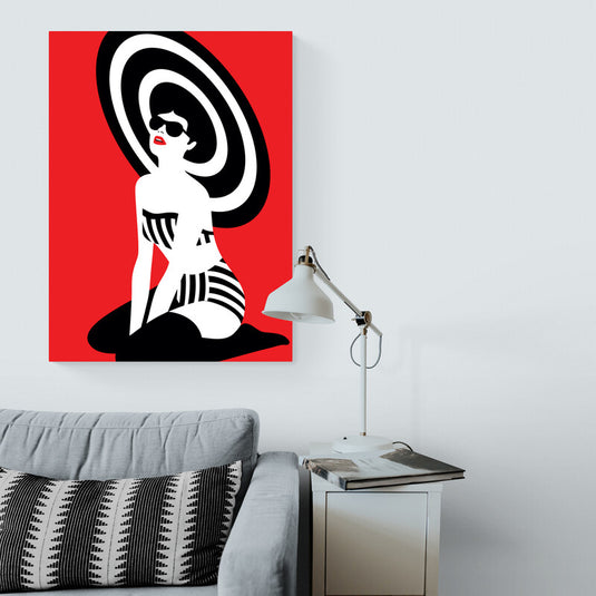 Ilustración minimalista de mujer elegante con sombrero y gafas de sol en estilo pop art con fondo rojo