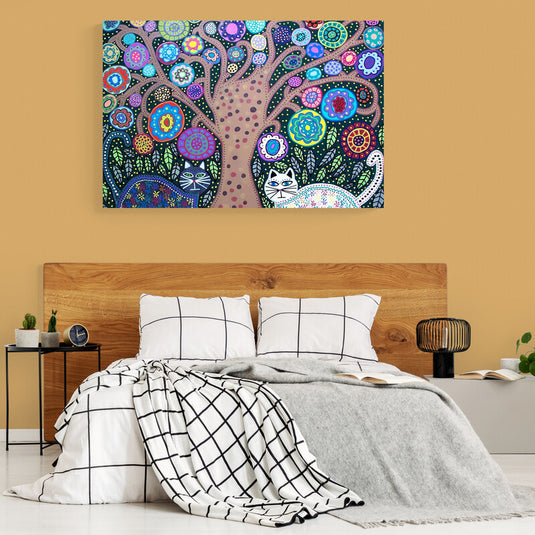 Cuadro_Decorativo_Dos_Gatos_Blanco_Negro_Árbol_Tronco_Café_Hojas_Colores