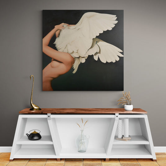 Arte contemporáneo con figura femenina y paloma blanca, símbolo de libertad y paz interior