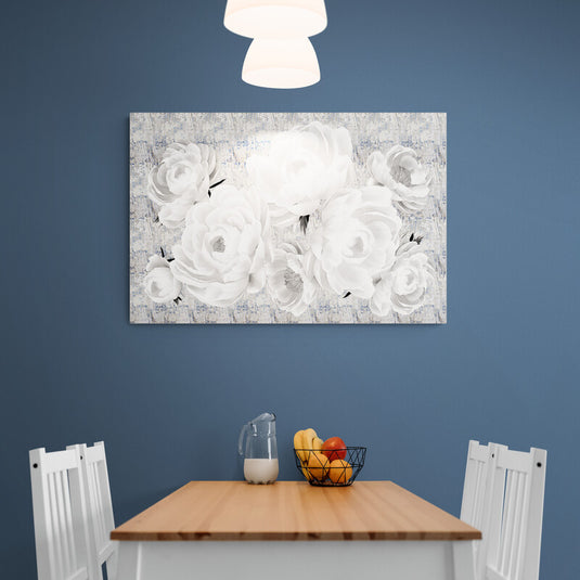 Peonías blancas sobre fondo texturizado gris y azul