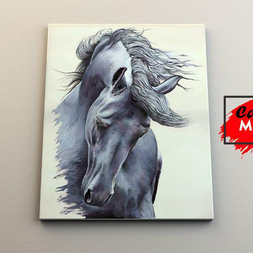 Cuadro de caballo en tonos grises con crin al viento