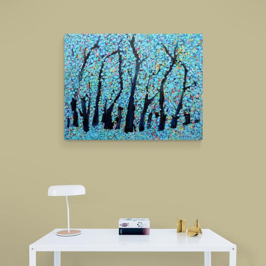 Troncos oscuros con hojas azul turquesa - Cuadro decorativo de naturaleza enigmática y vibrante