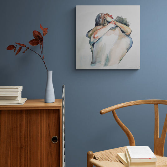Cuadro minimalista de un abrazo en tonos suaves y pastel.
