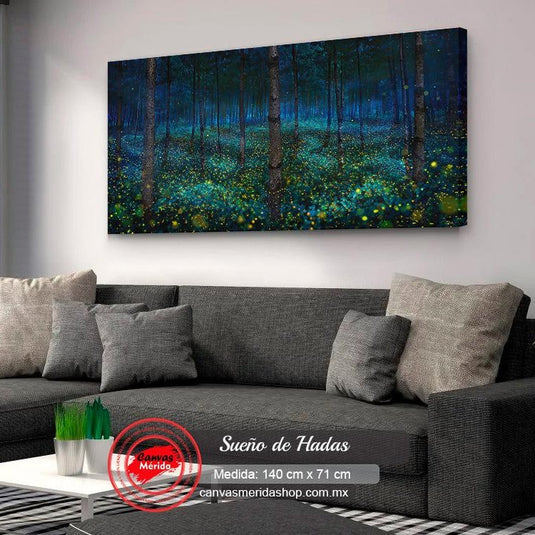 Bosque nocturno con árboles densos iluminados por luciérnagas en cuadro decorativo