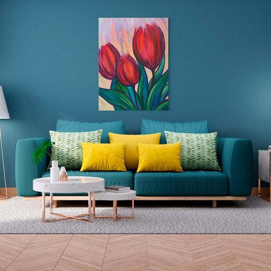 Pintura impresionista de tulipanes rojos con fondo pastel en arte floral decorativo