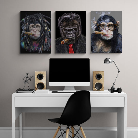 Trío de simios con puros y estilos únicos