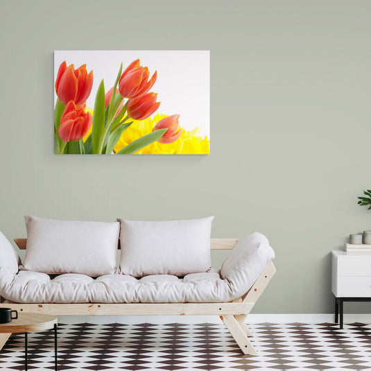 Tulipanes Naranjas y Narcisos Amarillos