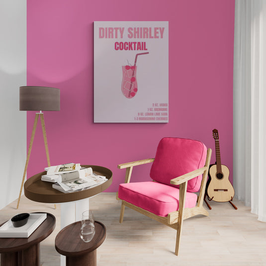 Ilustración de cóctel Dirty Shirley con fondo rosado y receta